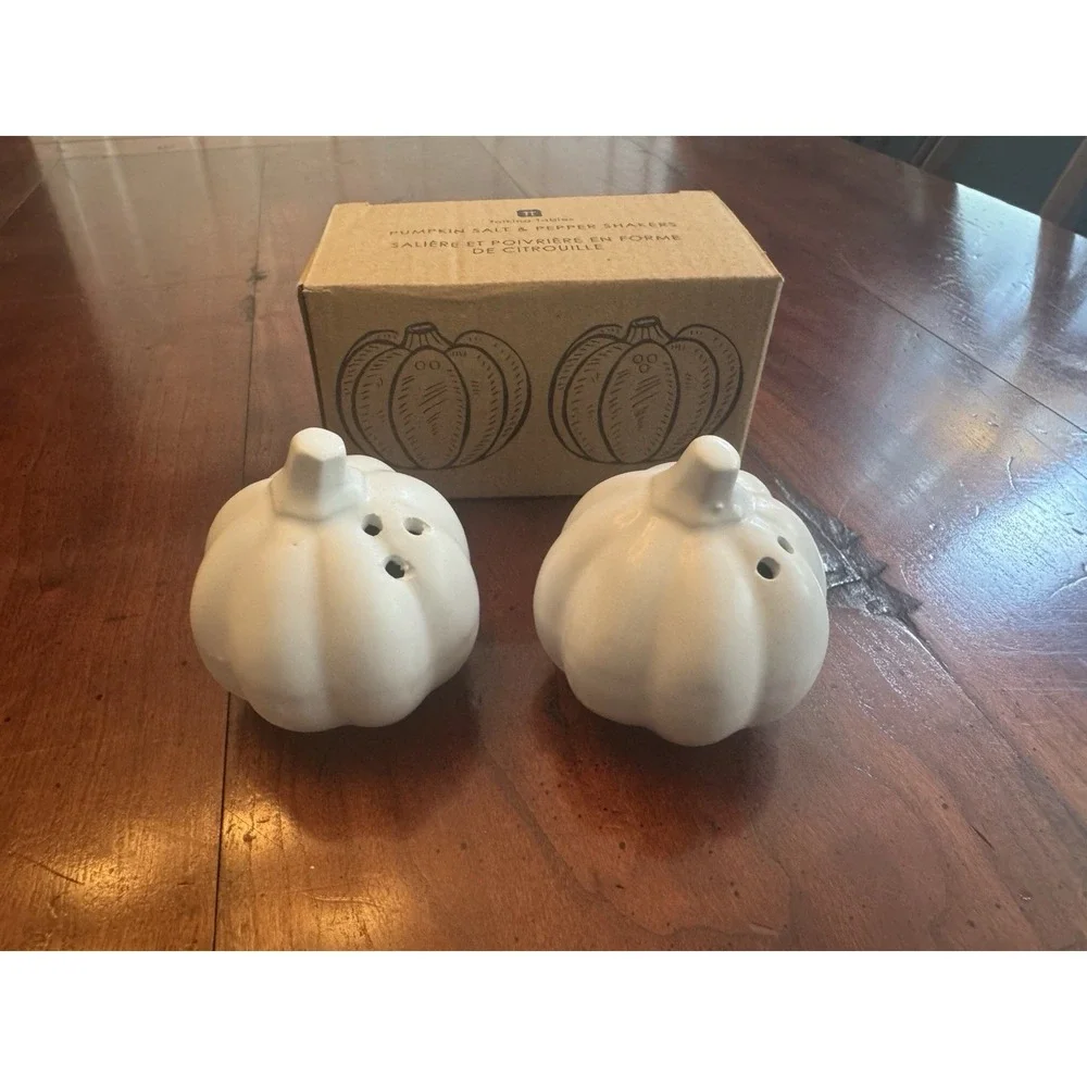 Talking Tables Pumpkin Salt & Pepper Shakers Fall Thanksgiving New‎